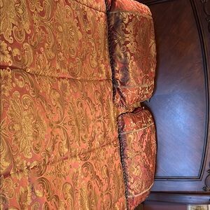 Luxurious Paisley Accent Pillow Set in Gold and Red